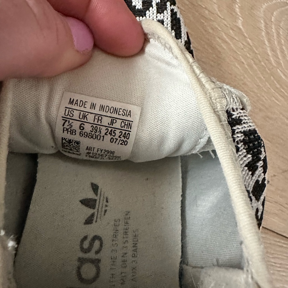 Adidas leopard print sneakers - Picture 3 of 4